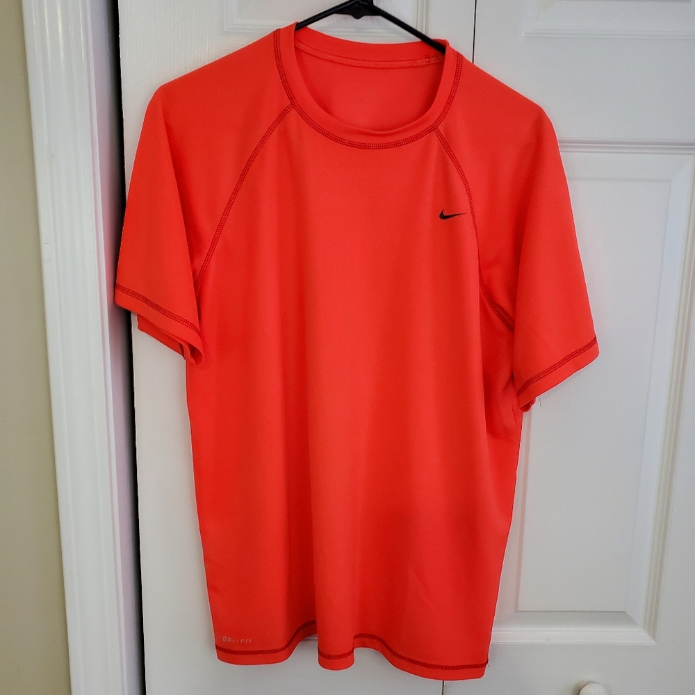 Men's Nike Dri-Fit Short Sleeve Shirt